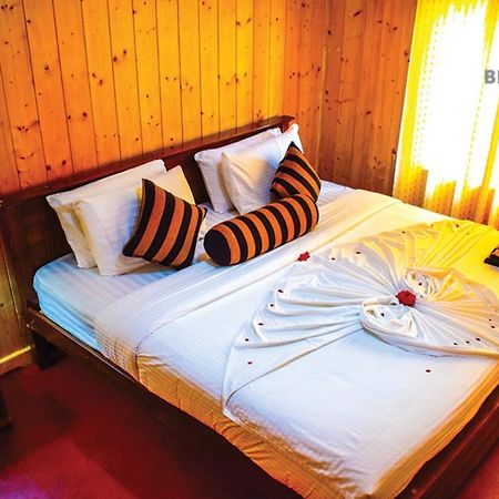 Blue Moon Hotel Нувара-Елія Екстер'єр фото